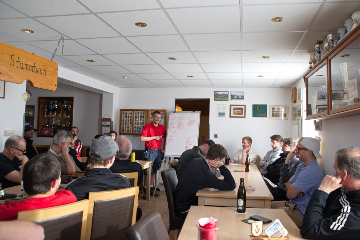 Besprechung im SV Arget Vereinsheim